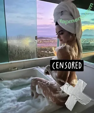  nude photo #0001