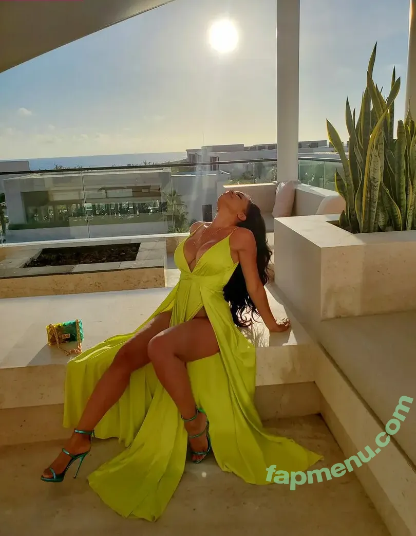Tayna Renee nude photo #0001 (modeltanyarenee)