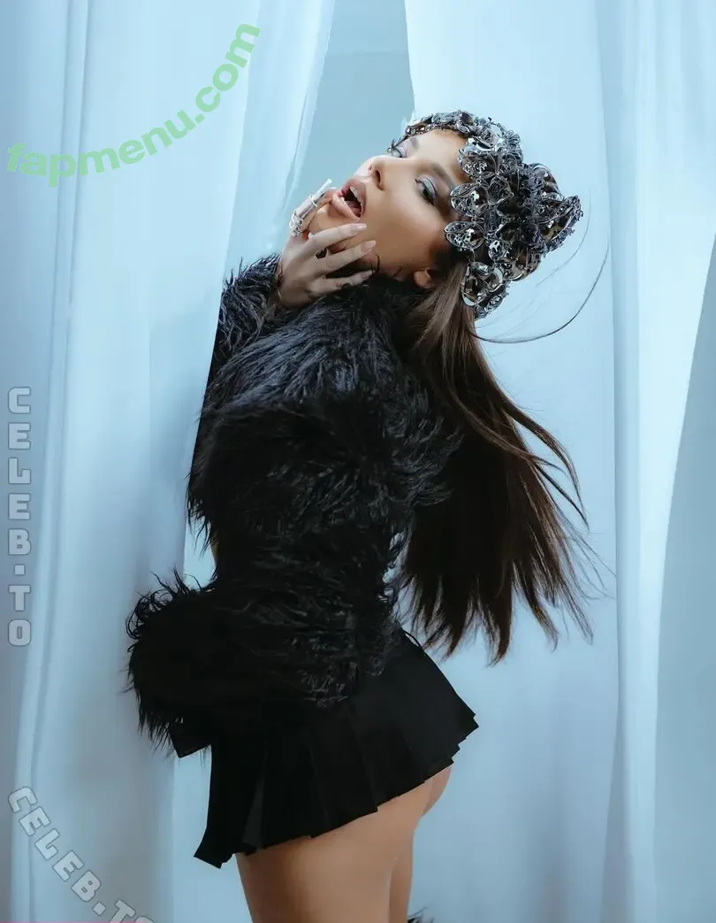 Tayna nude photo #0149 (Tayna)