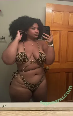 Taytodayy / Tayyrainn nude photo #0003