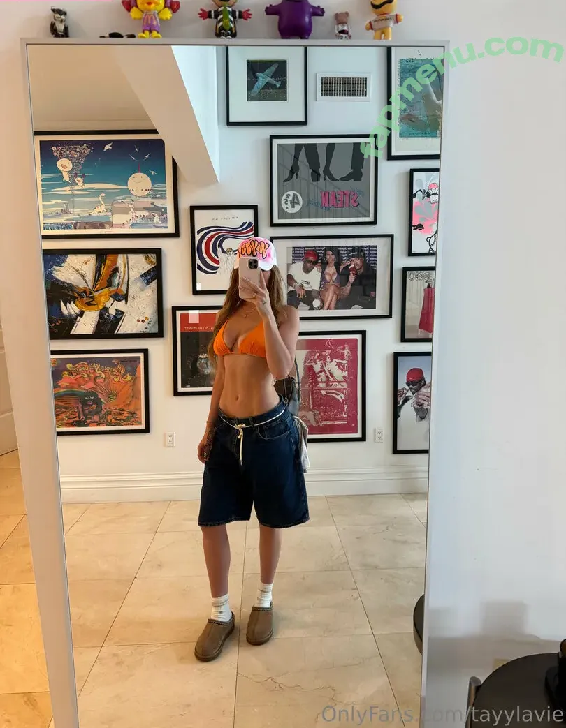 Tayylavie nude photo #0035 (Bunnybunsxo / Strwbrrycakexo)