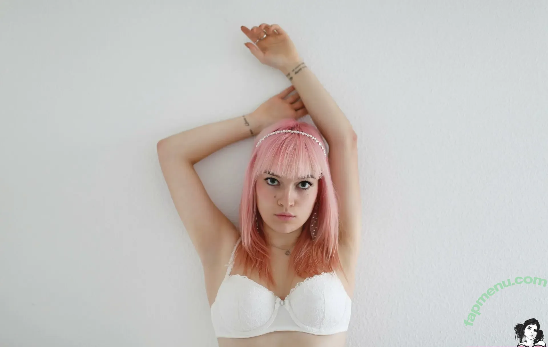 Tcha-badass nude photo #0013 (forthesakeoftea / tchabadass)