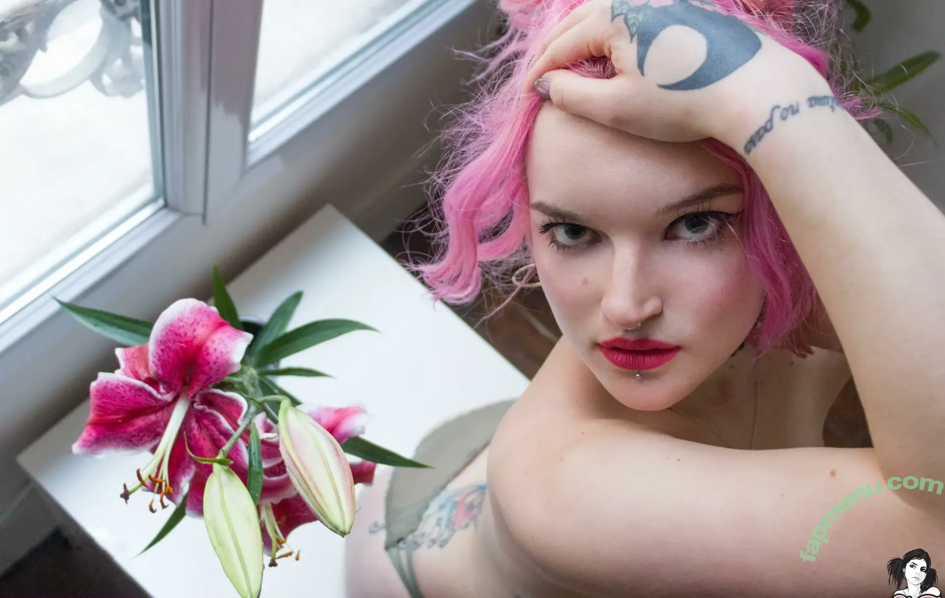 Tcha-badass nude photo #0045 (forthesakeoftea / tchabadass)