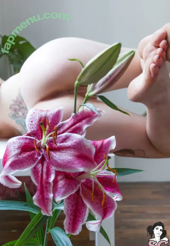 Tcha-badass nude photo #0056 (forthesakeoftea / tchabadass)