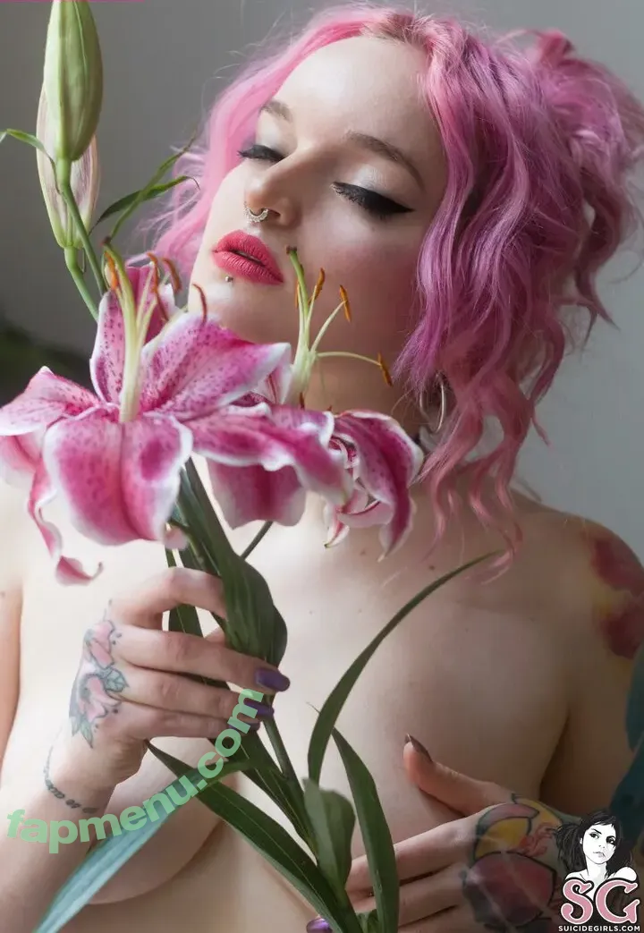 Tcha-badass nude photo #0065 (forthesakeoftea / tchabadass)