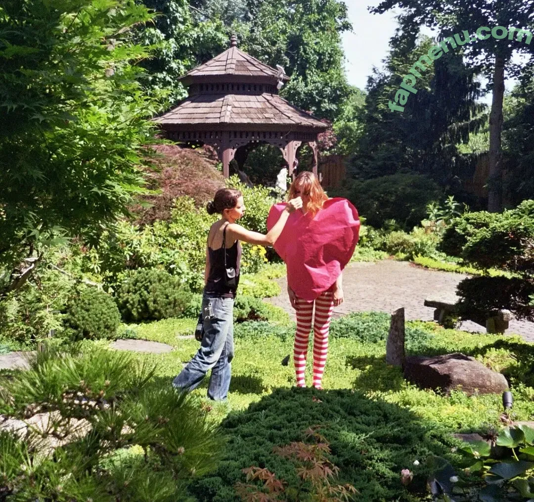 Tchotchke nude photo #0052 (tchotchkemusic)