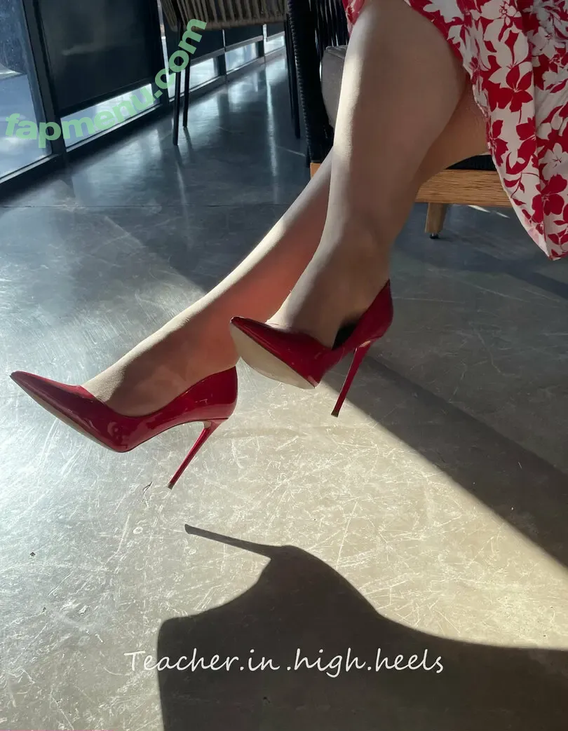 teacherinhighheels.free nude photo #0019 (teacherinhighheels)