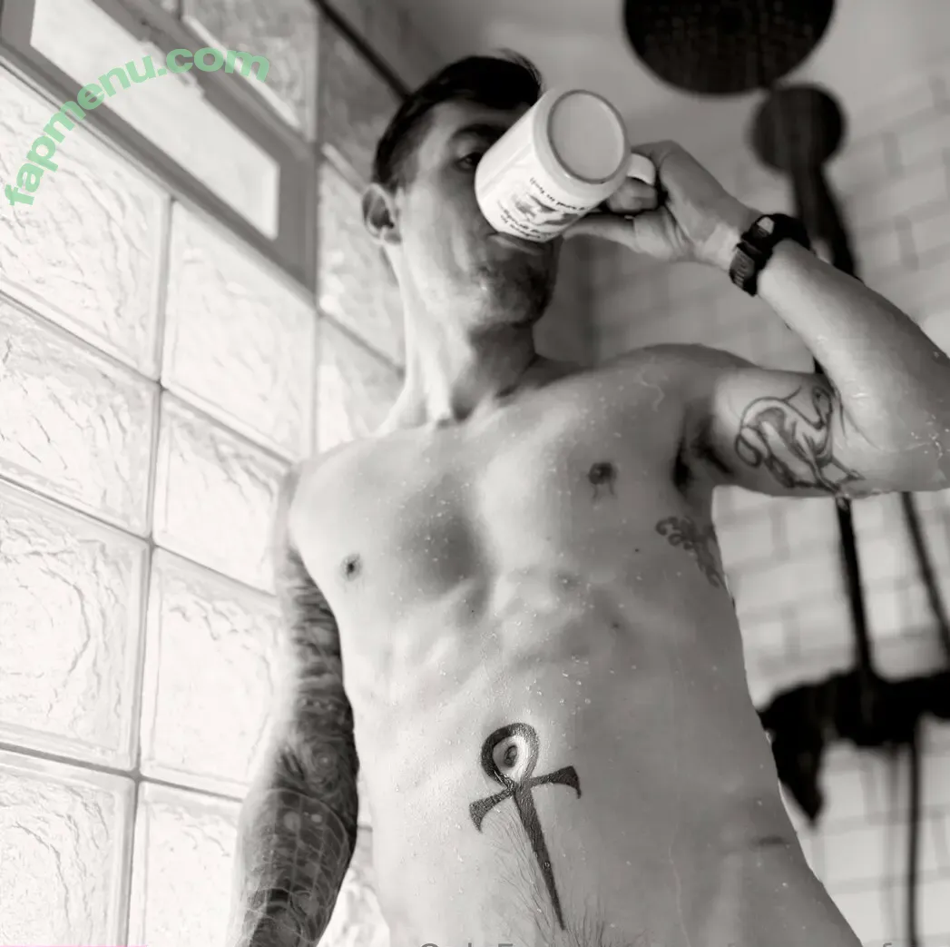 teaforwinterfree nude photo #0097 (the_freethinker)