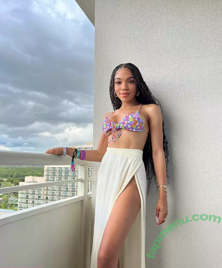 Teala Dunn nude photo #0046 (tlyteala / ttlyteala)