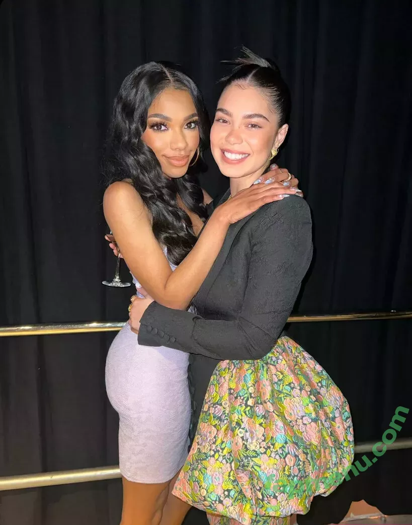 Teala Dunn nude photo #0164 (tlyteala / ttlyteala)