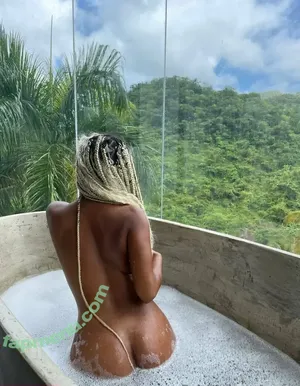teerae / officialteerae nude photo #0009