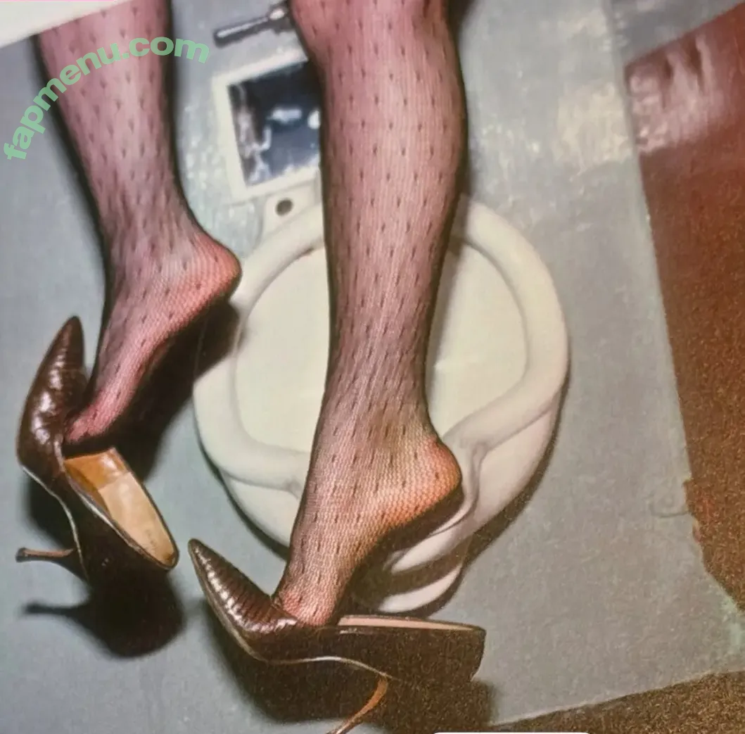 Teke On Heels nude photo #0002 (i.am.teke)