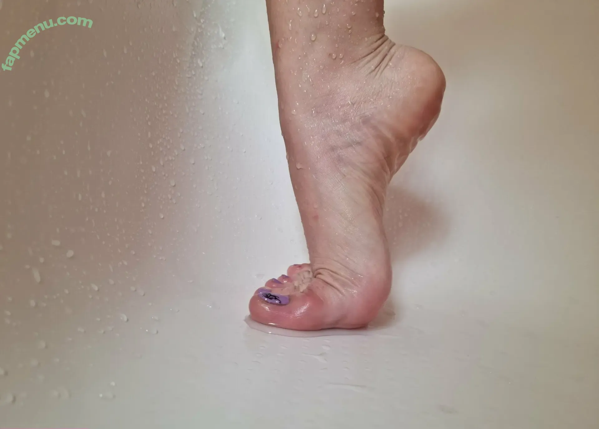 tekinaerufu nude photo #0005 (tekina.f)