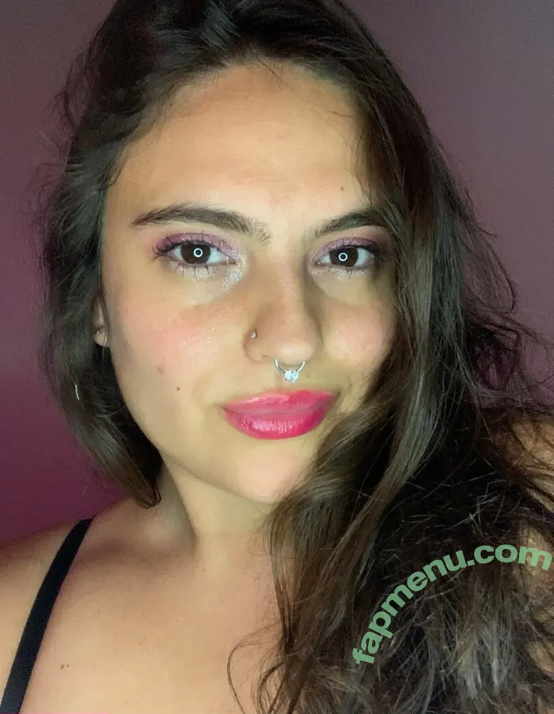 tellmegaia nude photo #0034 (thia.megia)