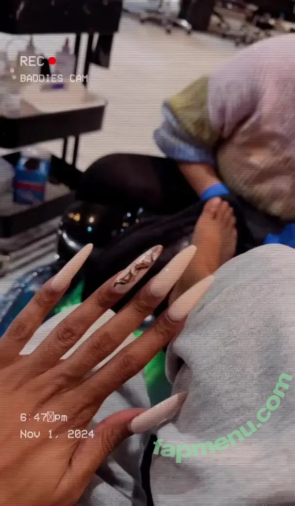 tenlittoes nude photo #0189 (_tenlittletoes_)