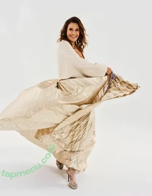 Teri Hatcher / officialterihatcher nude photo #0228