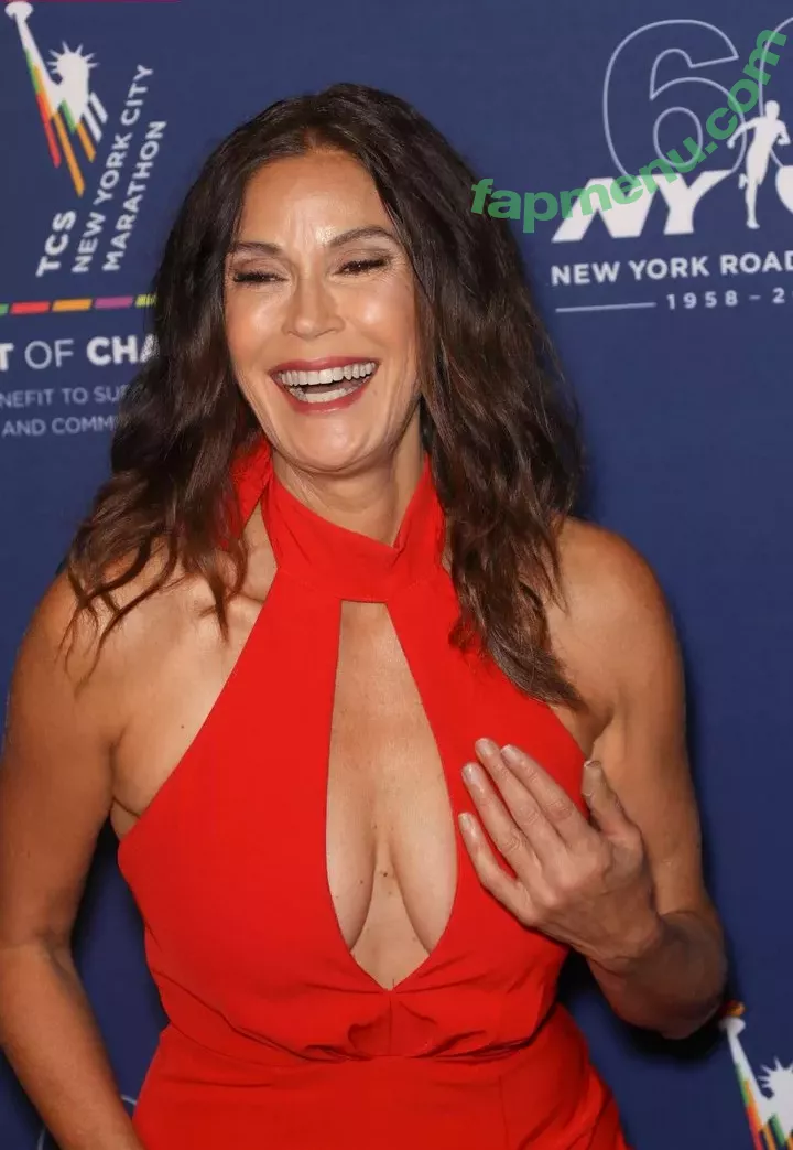 Teri Hatcher nude photo #0019 (officialterihatcher)