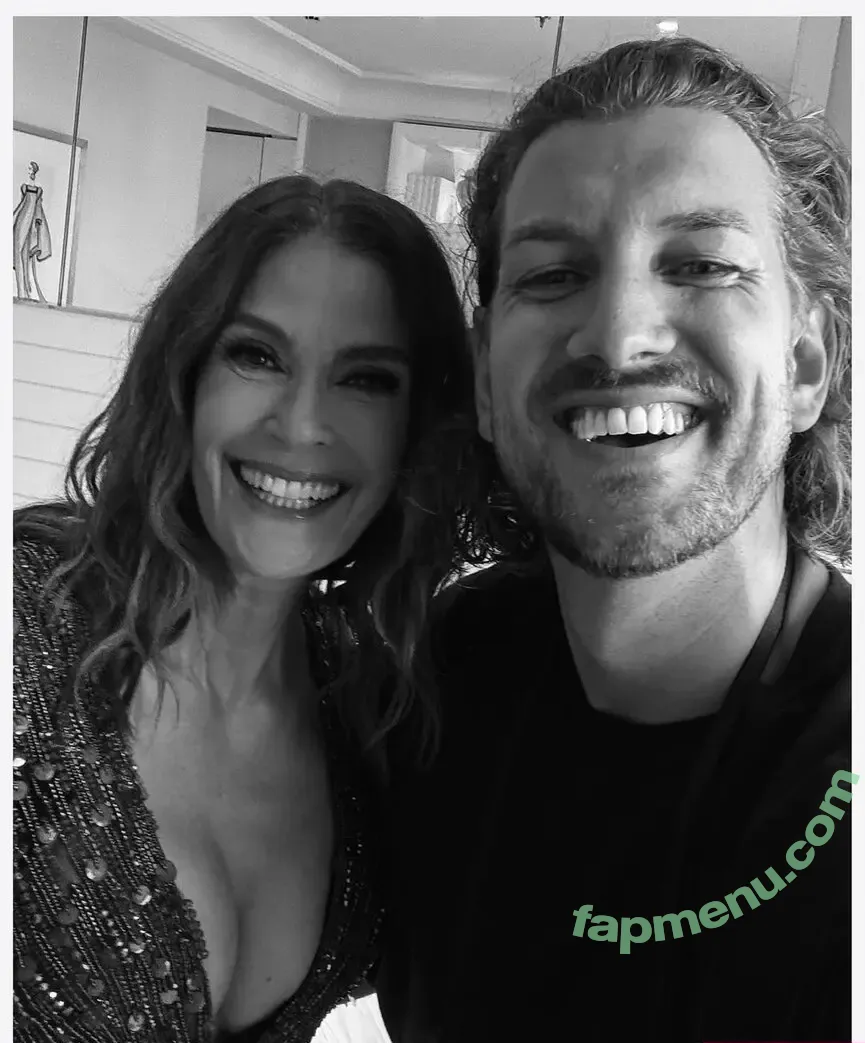 Teri Hatcher nude photo #0221 (officialterihatcher)