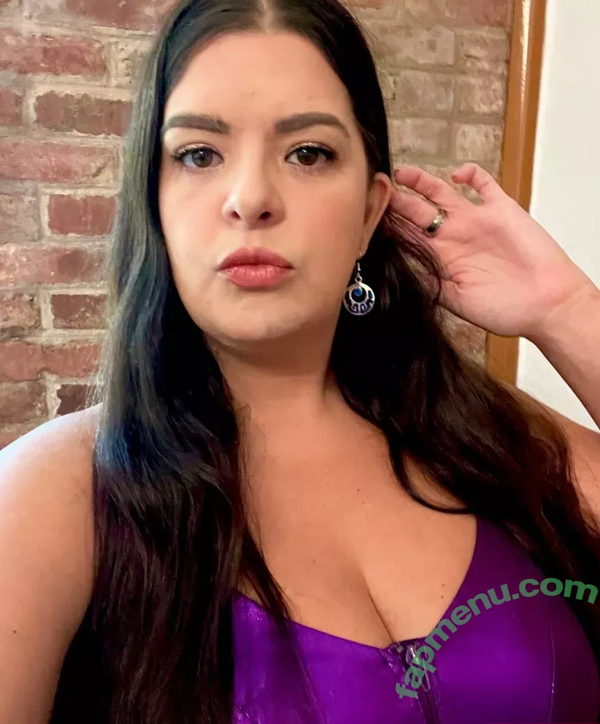 Terrisa Bukovinac nude photo #0001 (Terrisalin)