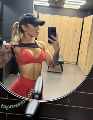 Tess Miller / tessnoel nude photo #0014