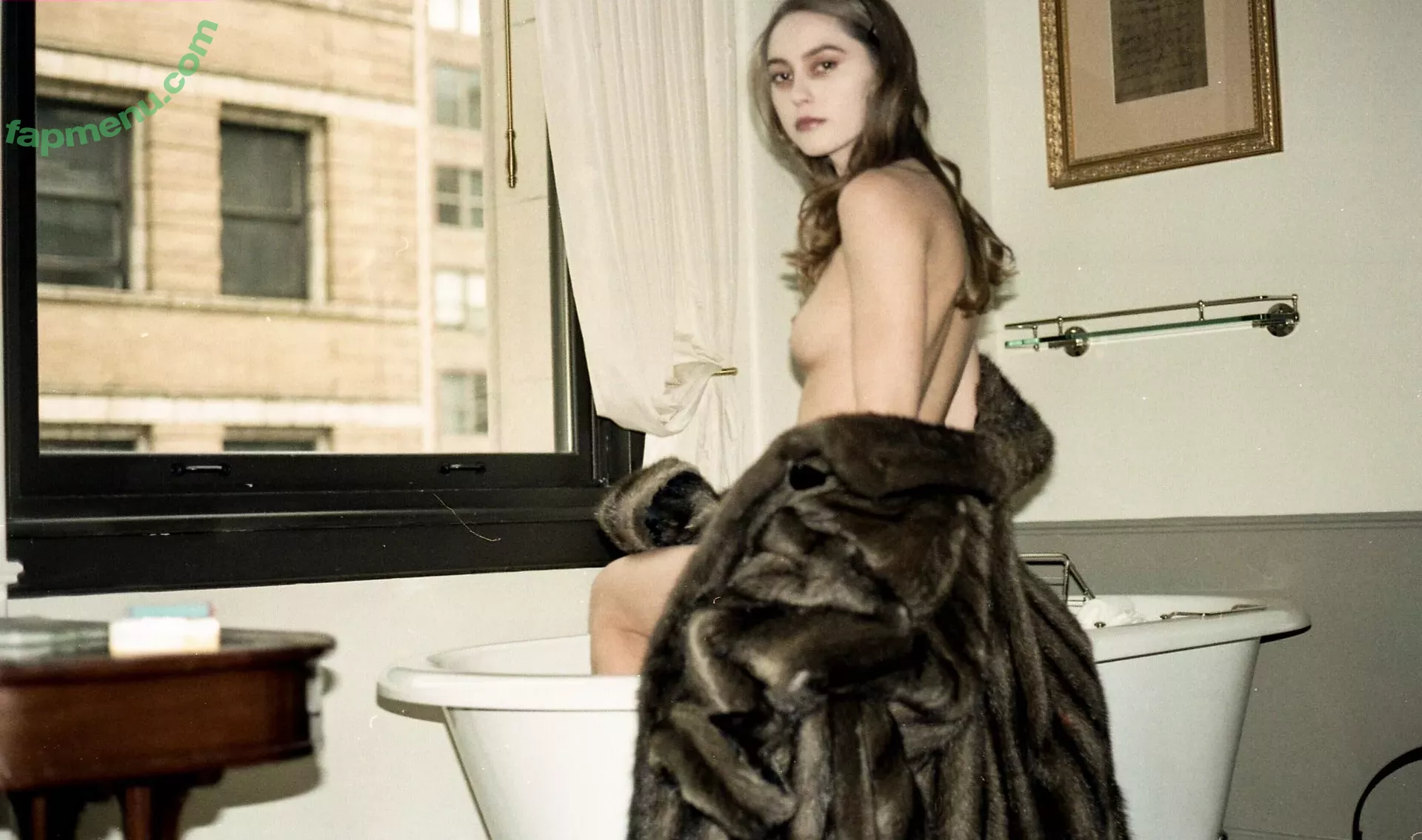 Tessa’s Ghost nude photo #0030 (glitter.ghost / tessasghost / xgypsykitten / xlittlekitten)