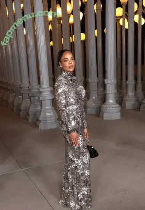 Tessa Thompson / tessamaethompson / tessathompsonx nude photo #0133