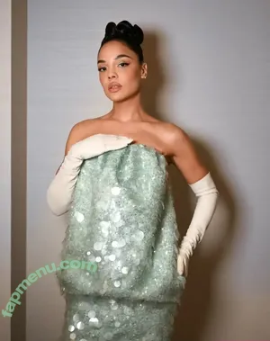 Tessa Thompson / tessamaethompson / tessathompsonx nude photo #0210