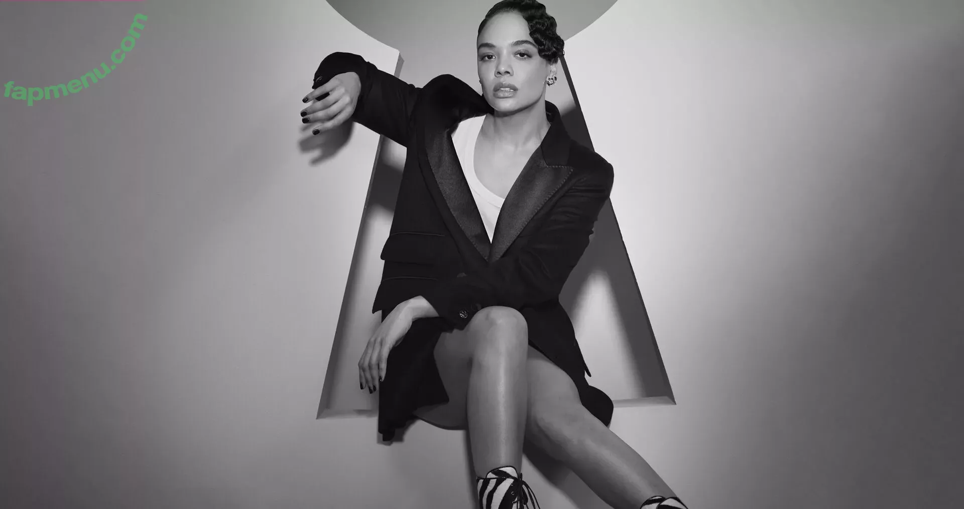 Tessa Thompson nude photo #0018 (tessamaethompson / tessathompsonx)