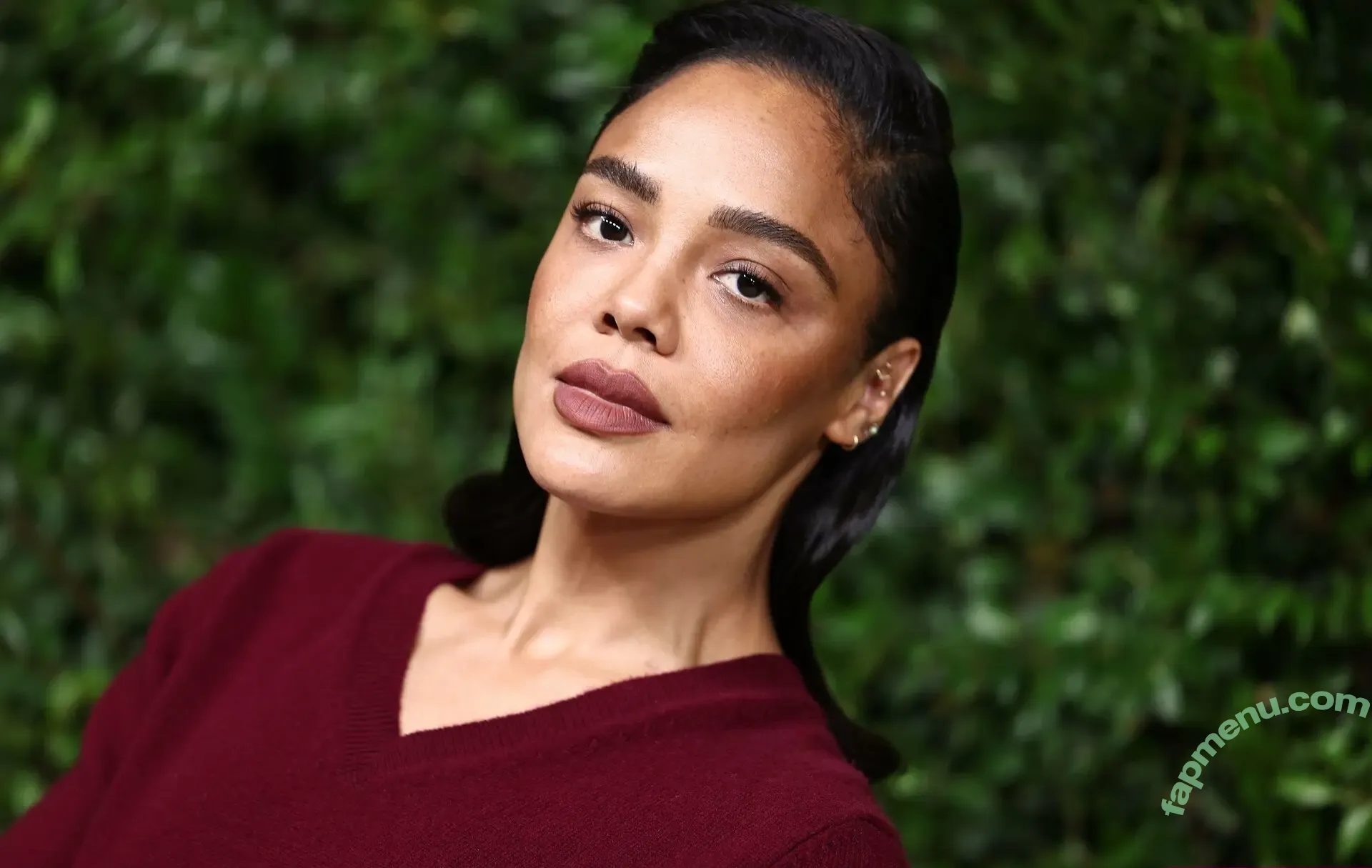 Tessa Thompson nude photo #0160 (tessamaethompson / tessathompsonx)