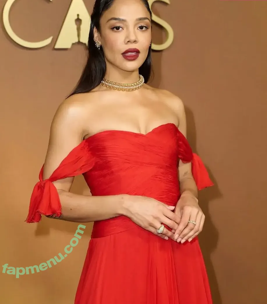 Tessa Thompson nude photo #0163 (tessamaethompson / tessathompsonx)