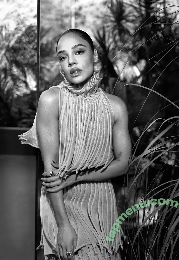 Tessa Thompson nude photo #0175 (tessamaethompson / tessathompsonx)