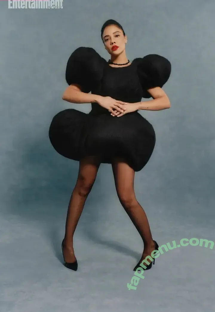 Tessa Thompson nude photo #0212 (tessamaethompson / tessathompsonx)