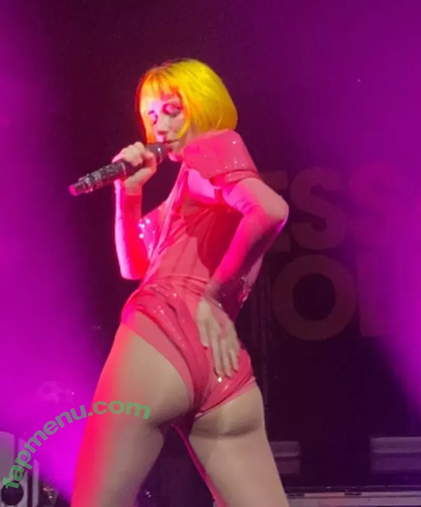 Tessa Violet nude photo #0002 (tessaviolet / thechronicmasochist)