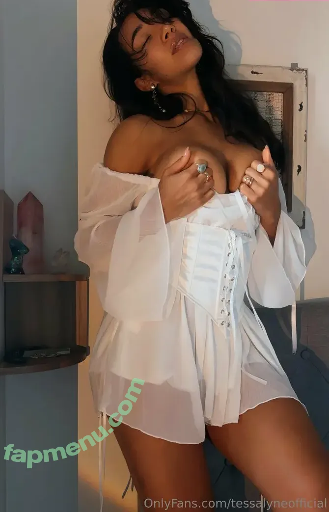 tessalyneofficial nude photo #0040 (tessa_rae_evelyn)