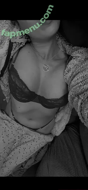 Tessbondie / ttess_ nude photo #0057