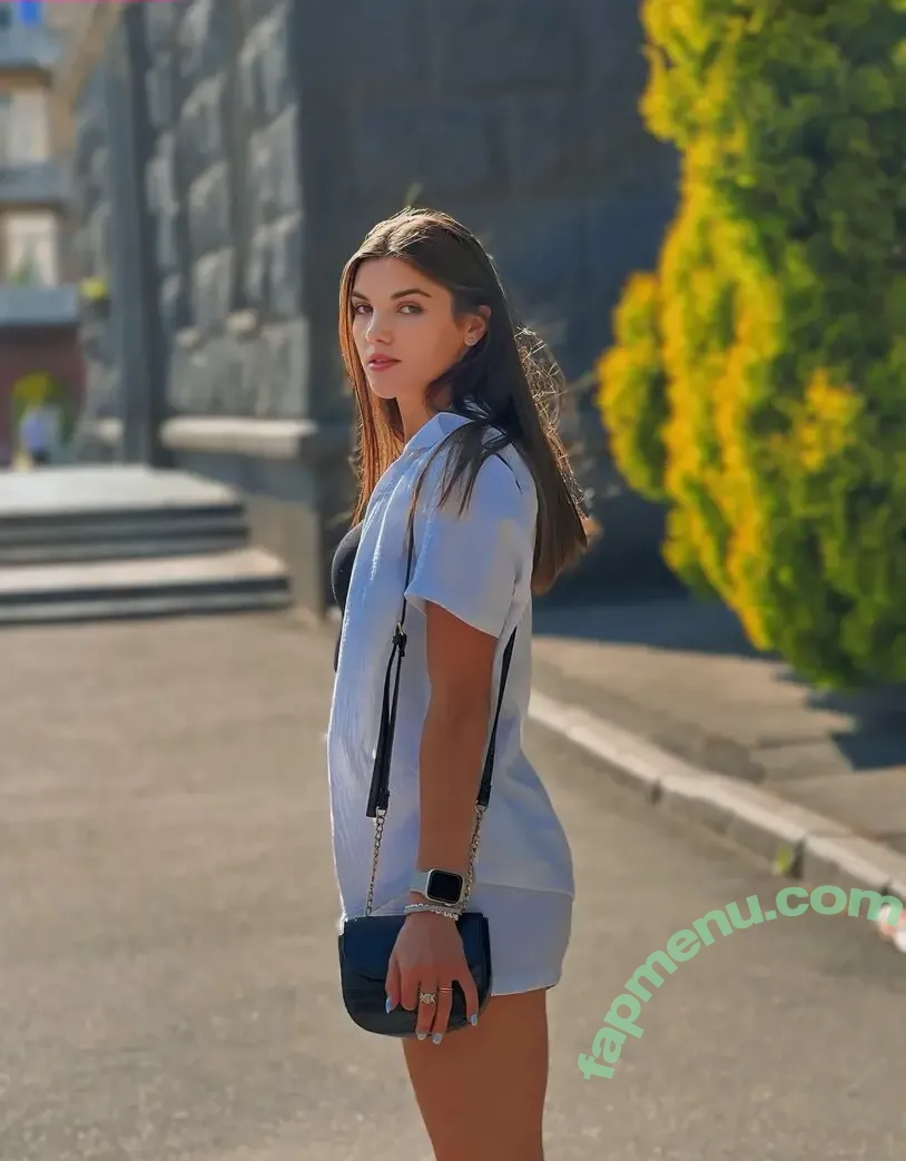 Tetiana Kharashchuk nude photo #0001 (lunanetut)