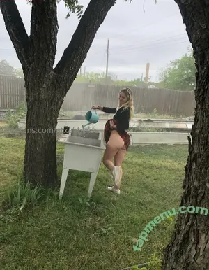  nude photo #0004