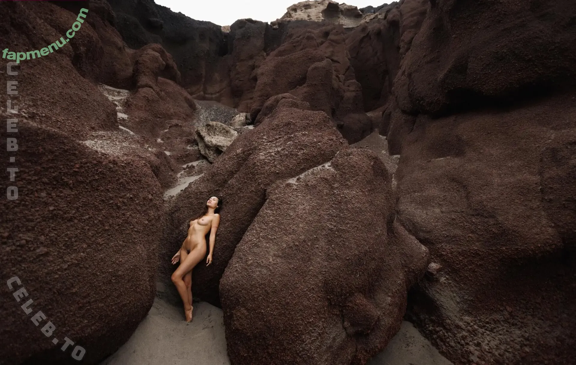 Tezz Tran nude photo #0141 (Tezz Tranova / bosatezz / tezztran)