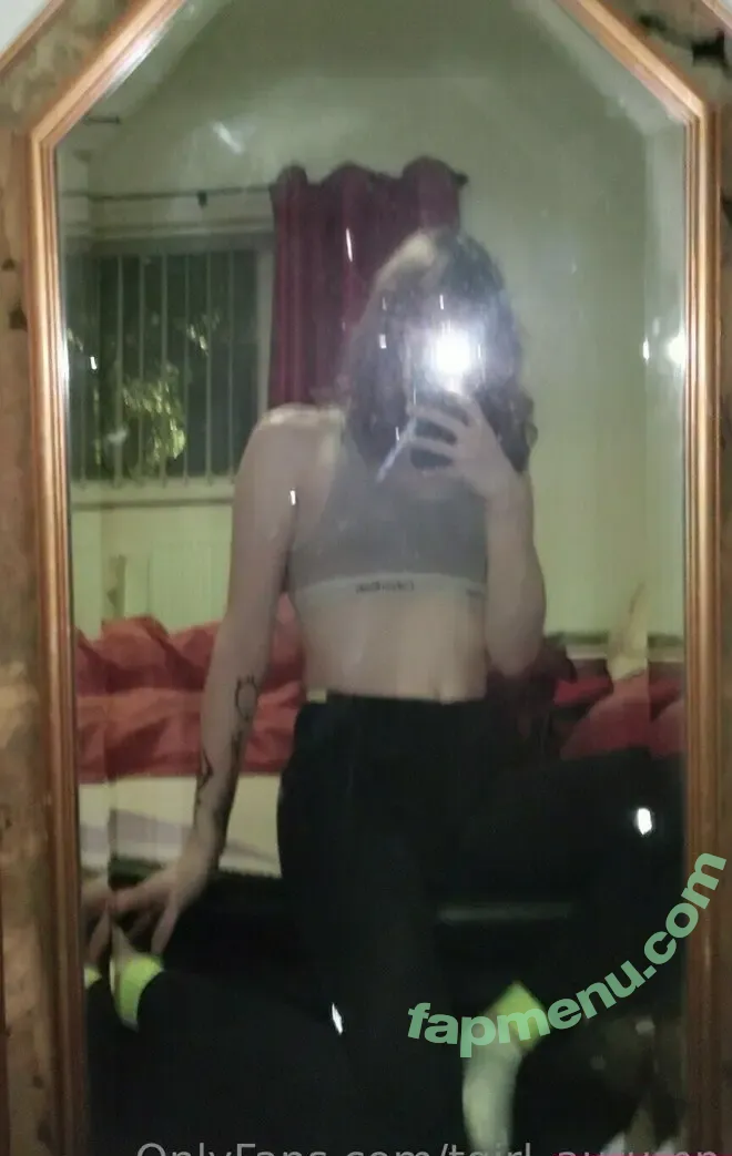 tgirl_autumn nude photo #0012 (reel)