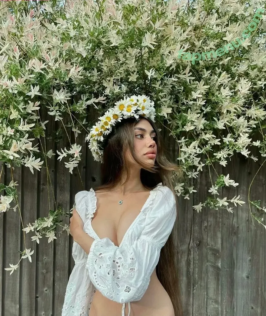 thabreva nude photo #0004 (senepaii)