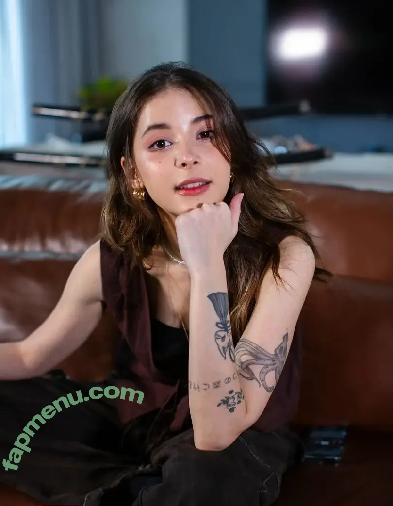 Thaiga nude photo #0234 (loud_thaiga)