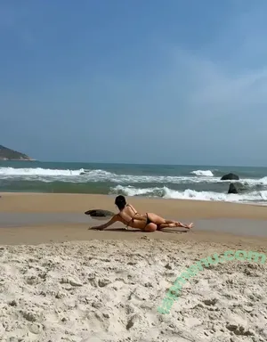 Thaila Ayala / thailaayala nude photo #0059