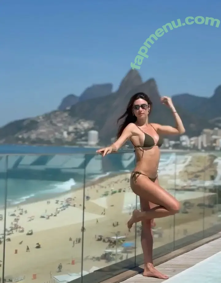 Thaila Ayala nude photo #0074 (thailaayala)