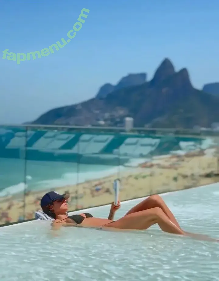 Thaila Ayala nude photo #0077 (thailaayala)