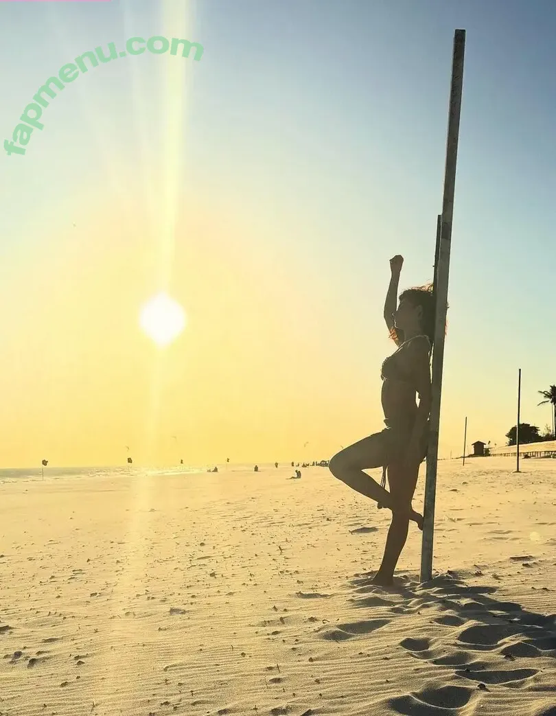 Thaila Ayala nude photo #0079 (thailaayala)