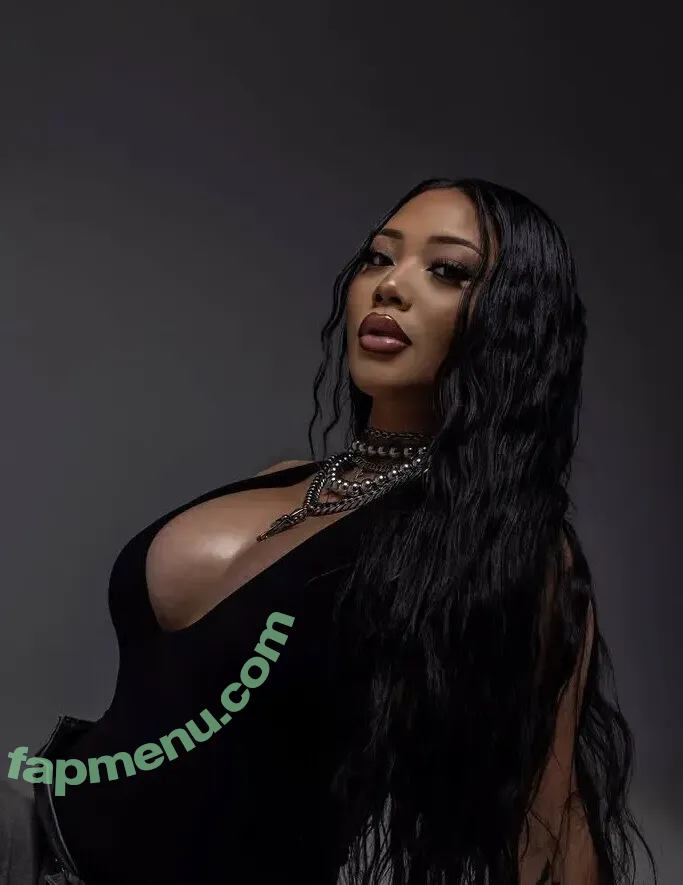 Thailiian nude photo #0280 (Jennifer Tran)