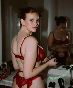 Thali Bouchard / sexychubbybuns / thalibouchard nude photo #0011