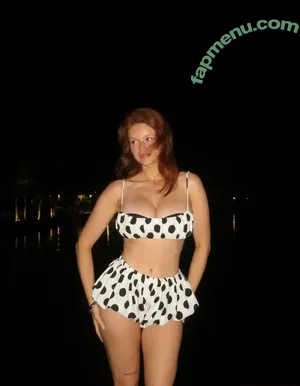 Thali Bouchard / sexychubbybuns / thalibouchard nude photo #0103