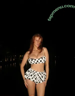 Thali Bouchard / sexychubbybuns / thalibouchard nude photo #0104