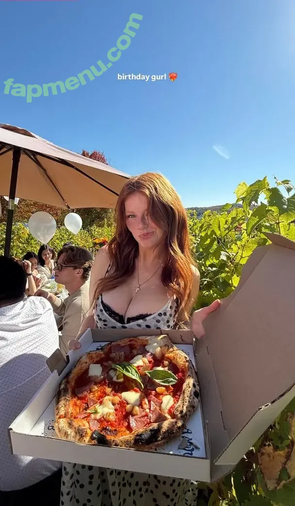 Thali Bouchard nude photo #0092 (sexychubbybuns / thalibouchard)